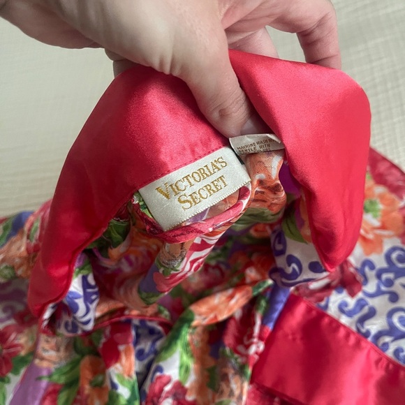 VTG Victoria's Secret Womens Floral Satin Robe &  shirt Gold Label Small Y2K 90s - Picture 5 of 8